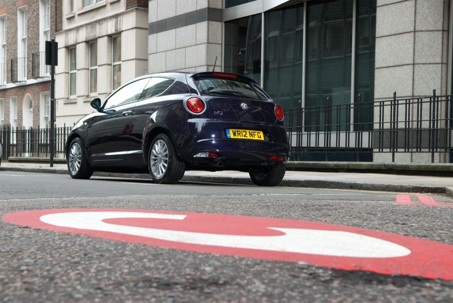  Alfa Romeo MiTo TwinAir (955) 2012 года  (UK) (фото 18 из 42)